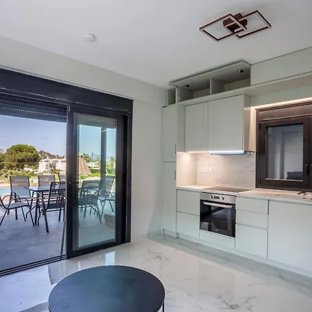 Megan Luxury With Private Pool Pefkochori