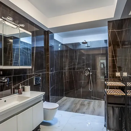 Megan Luxury With Private Pool דירה