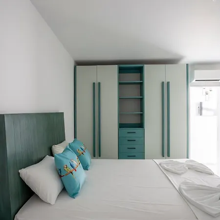 Megan Luxury With Private Pool Apartment Pefkochori