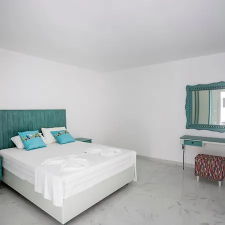 Megan Luxury With Private Pool Apartment Pefkochori