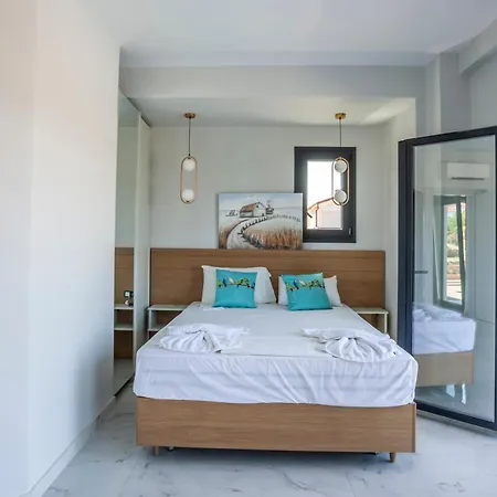 Megan Luxury With Private Pool