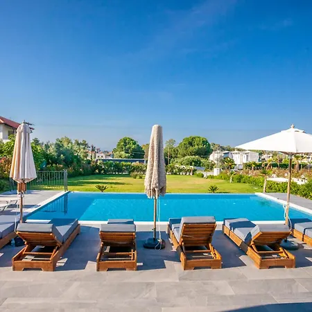 Megan Luxury With Private Pool * Pefkochori