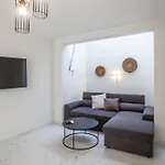 Megan Luxury With Private Pool