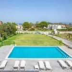 Megan Luxury With Private Pool Διαμέρισμα *