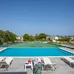 Megan Luxury With Private Pool Διαμέρισμα *