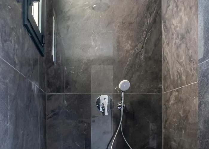 Megan Luxury With Private Pool