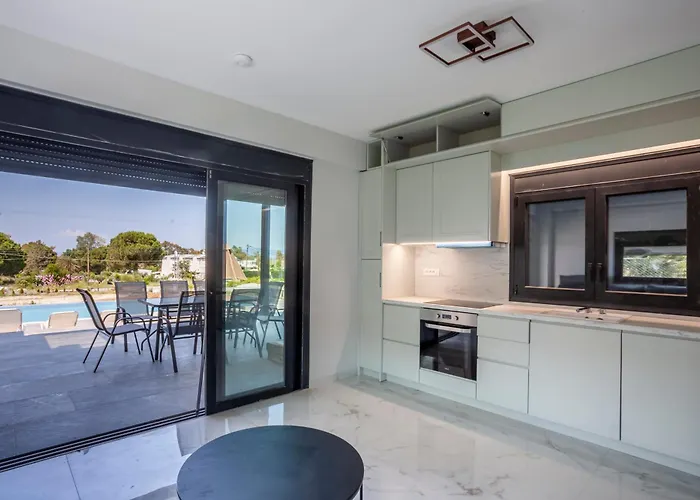Megan Luxury With Private Pool Pefkochori