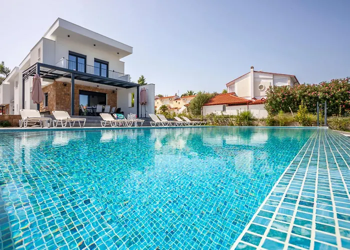 Megan Luxury With Private Pool *