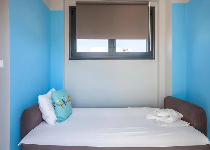 Megan Luxury With Private Pool Apartment